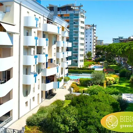 Mit Schwimmbad Apartment *