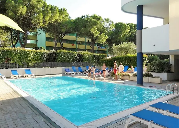 Mit Schwimmbad Apartment