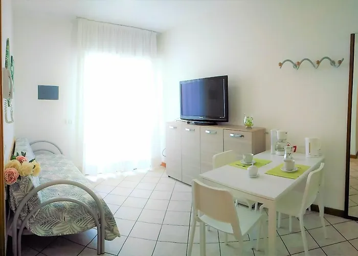 Apartment Mit Schwimmbad