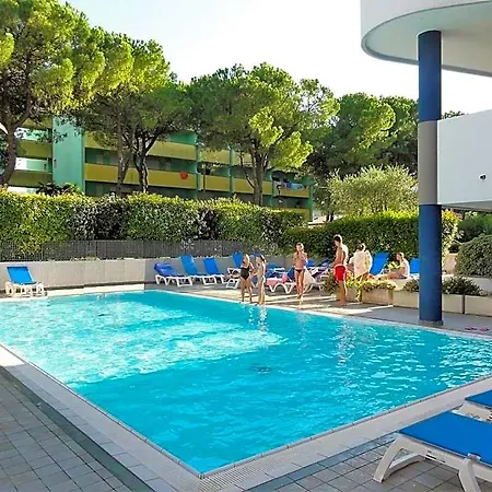 Mit Schwimmbad Apartment