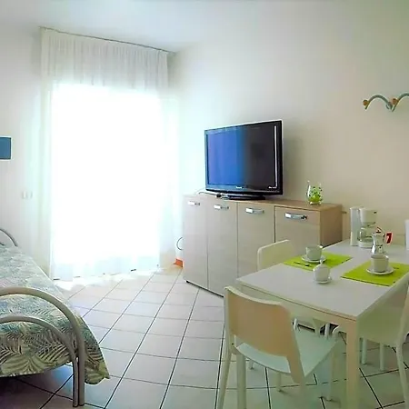 Apartment Mit Schwimmbad