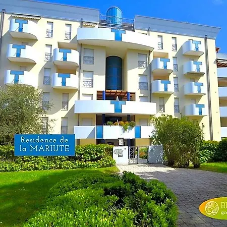 Apartment Mit Schwimmbad